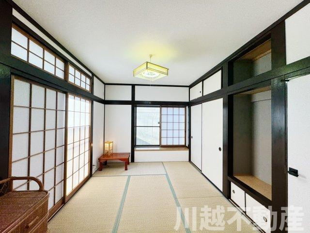 モダンな印象の1階和室