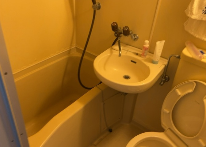 入浴時の快適さも大事なことですが、綺麗な状態を維持できなければ気持ちよく入浴できません。毎日の掃除が楽という点は大事なポイントになります！カビが生えにくく掃除がしやすい、壁や浴槽を選ぶといいでしょう。