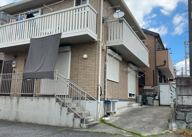物件の詳細については、現地を見てわかること以外に、役所や法務局などで調べないとわからないことがあります。そのため、現地に行く場合は、もしこの物件を買ったらどのような生活ができるかをイメージしましょう。