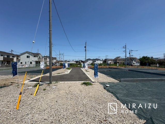 運転が不安な方も安心な前面道路、きちんと幅員のある道路は女性にも安心です。整備されている道路は気持ちも良いですね♪
