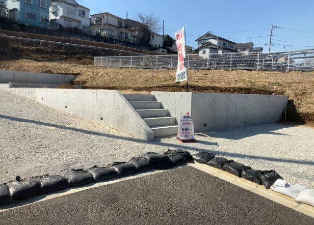 物件の詳細については、現地を見てわかること以外に、役所や法務局などで調べないとわからないことがあります。そのため、現地に行く場合は、もしこの物件を買ったらどのような生活ができるかをイメージしましょう。