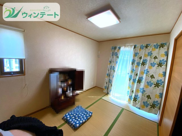 落ち着いた和室で来客をおもてなし。和やかな時間を演出できます。