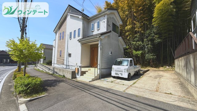 見通しの良い前面道路で、お子様の通学も安心。閑静な住宅街に位置する好立地です♪