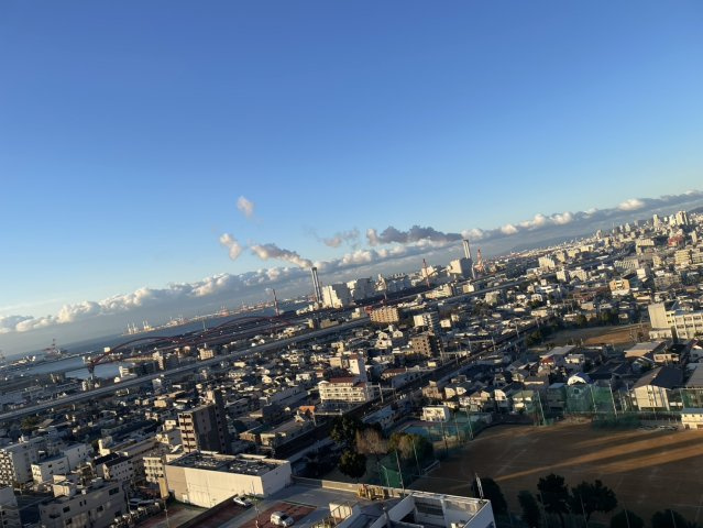 47階建17階部分です。　お部屋からの景色を是非実際にご覧くださいませ。　お問い合わせお待ちしております。