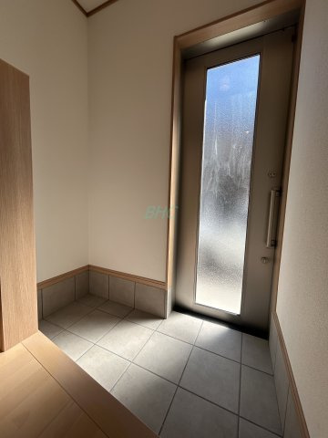 飾リ過ぎないシンプルな内装と偏り過ぎないデザインで統一しております。