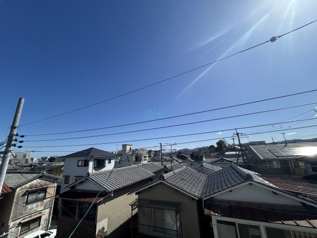 お部屋に爽やかな風と暖かく柔らかな日差しが差し込み、毎日の暮らしを豊かに彩ります。