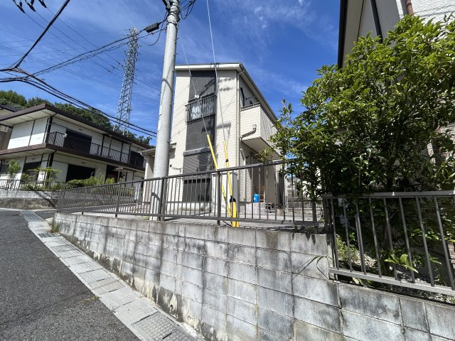 街に溶け合う美しい景観を生みだしているにも関わらず、採光や風通しを考えて設計された間取り。