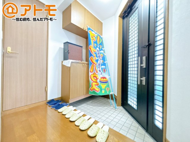 玄関は収納付きで使い勝手良好♪見た目もすっきり♪