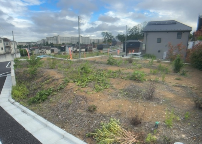 家を建てる前提で土地を探している場合、地盤の丈夫さは譲れない条件の一つです。地盤が脆弱だと追加工事が必要となります。また、過去に地盤沈下や液状化現象を起こした土地は、できるだけ避けた方がいいでしょう。