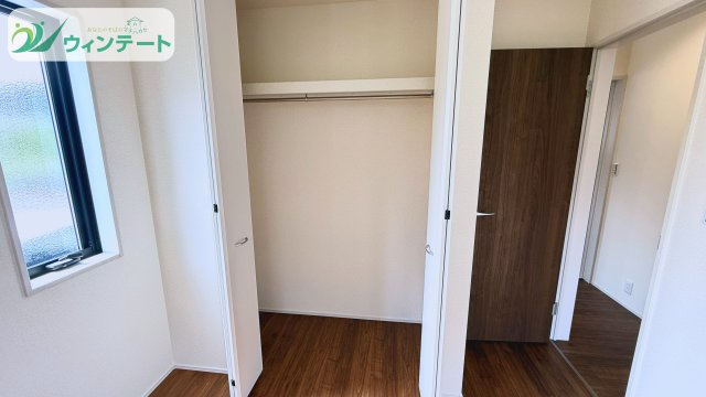 各部屋に収納スペースを確保。衣類や日用品をすっきり整理でき、居室を広く使えます。