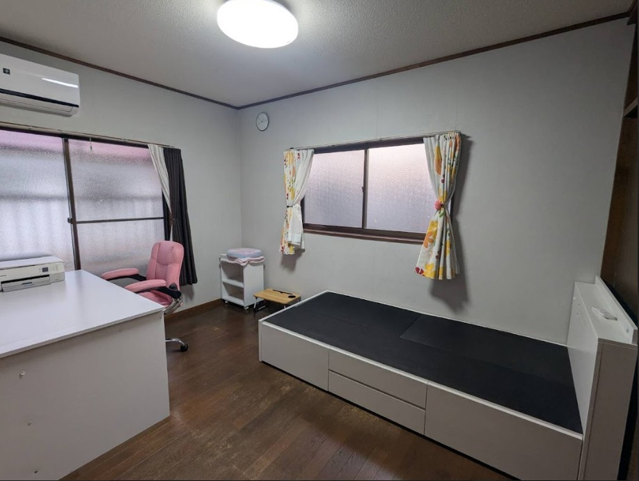 リラックスできるプライベート空間で、快適な睡眠をサポート。個人の好みに合わせたインテリアや寝具で心地良さを追求。プライベートな時間を過ごし、リフレッシュする場所におすすめです。　