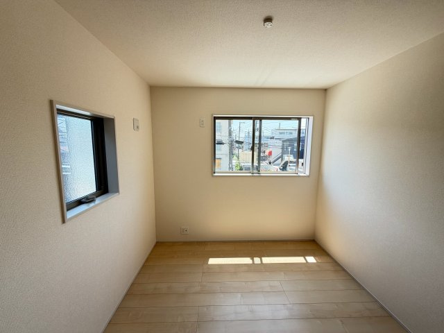 収納付きで、お部屋がすっきり片付きます。