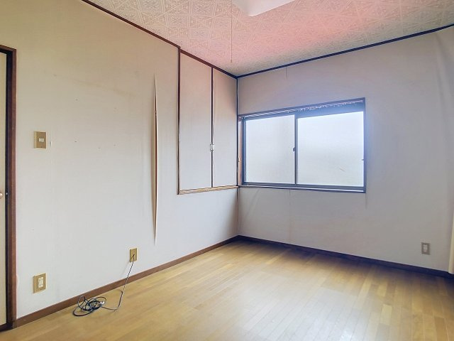 北西側洋室です。　