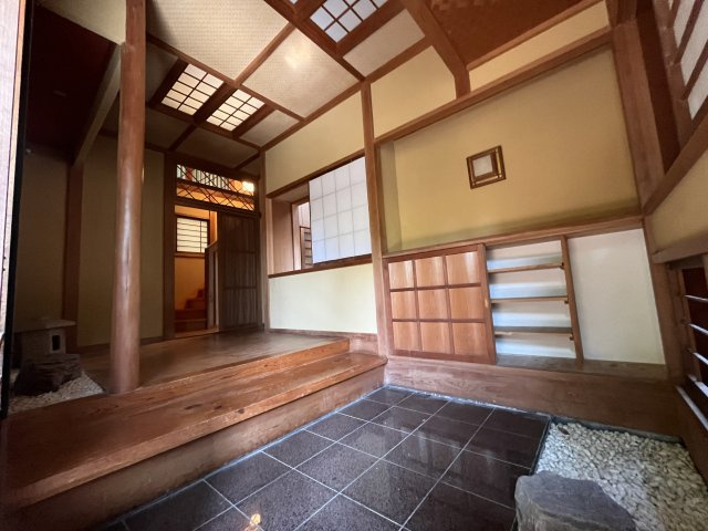 玄関