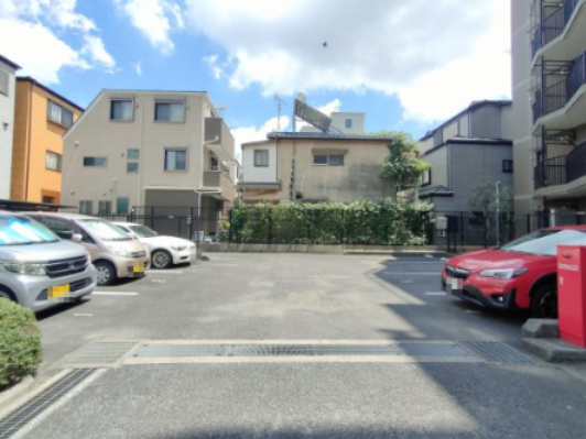 【駐車場】