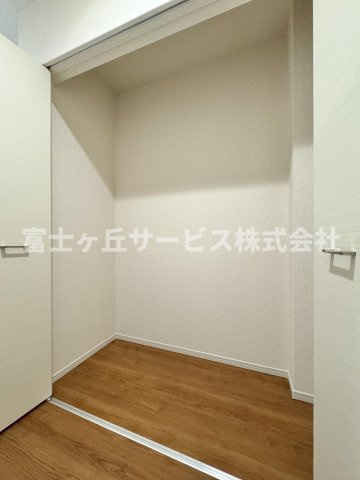 玄関にある収納スペースです
