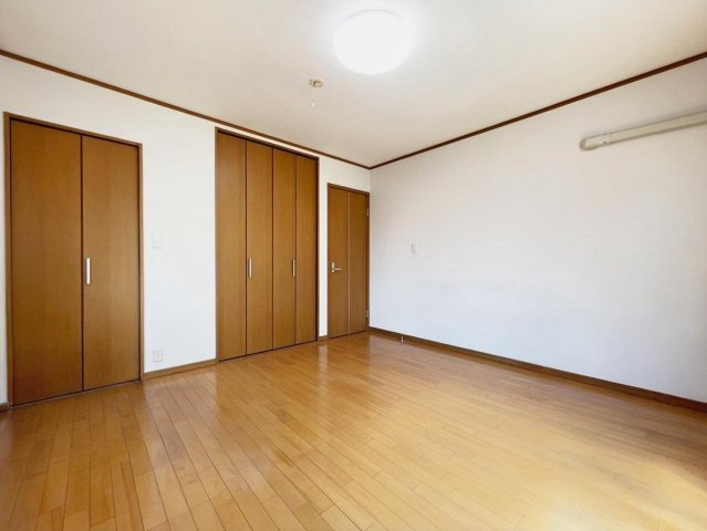 ※物件写真は一部、AIによる画像処理を行っており家具や備品が削除されております。現況とは異なることをご承知ください。
