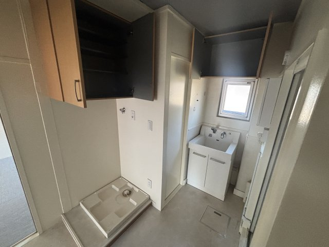 防水パン付きの洗濯機置き場です