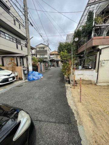 【寝屋川市寿町　売り土地の前面道路含む現地写真】