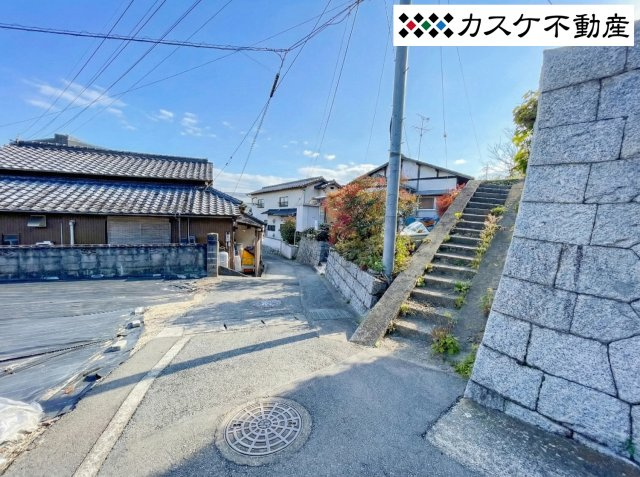 西側接道：公道　約2.6～3.0ｍ