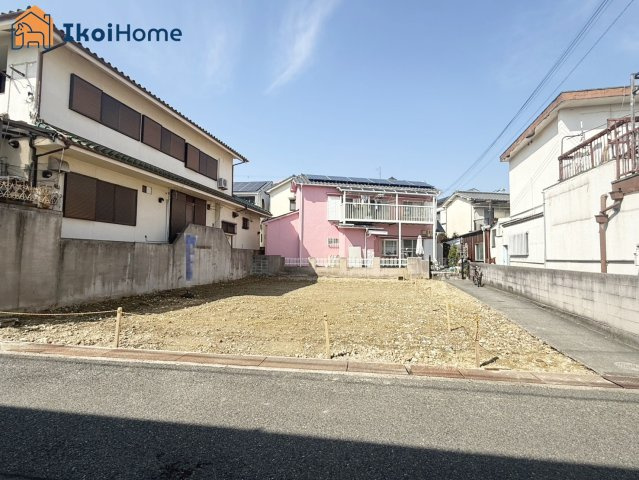 ●年中無休：当日予約可●前面道路との高低さがなく、入出庫もしやすいです。
