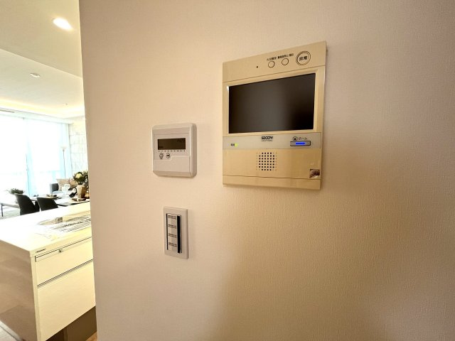 プレミアムフロアならではのセキュリティ性を高める設備仕様となっています