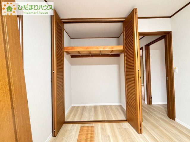 全室にクローゼットが付いていて、お部屋の住空間もスッキリ広々つかえそうです(^^)/