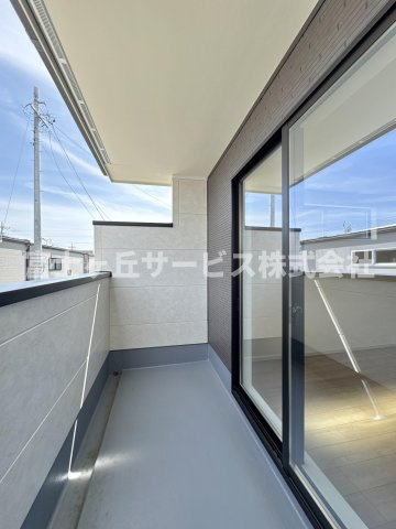ルーフ付きのバルコニーです