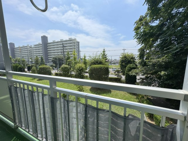 バルコニーからの眺望/2階ながら開放感ある眺望です