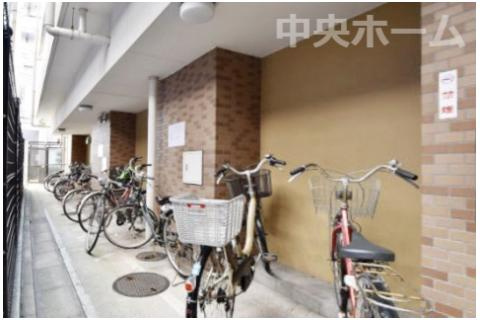 【自転車置き場】最新の空き状況や費用などの詳細は担当スタッフまでお問い合わせください。