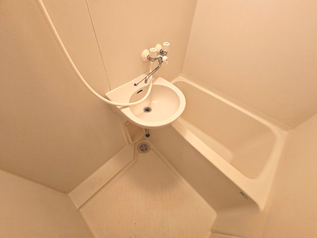 コンパクトで使いやすいお風呂です