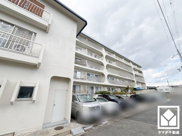 広々17.5帖のLDKが魅力。家族全員がリラックスできる、ゆったりとした快適リビングで温かい団らんの時間を。