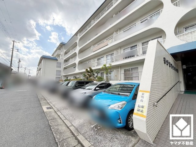 ローンのご相談も承っております。様々な住まいのお悩みもご相談ください。お客様それぞれにあったマイホームご購入をお手伝いいたします。