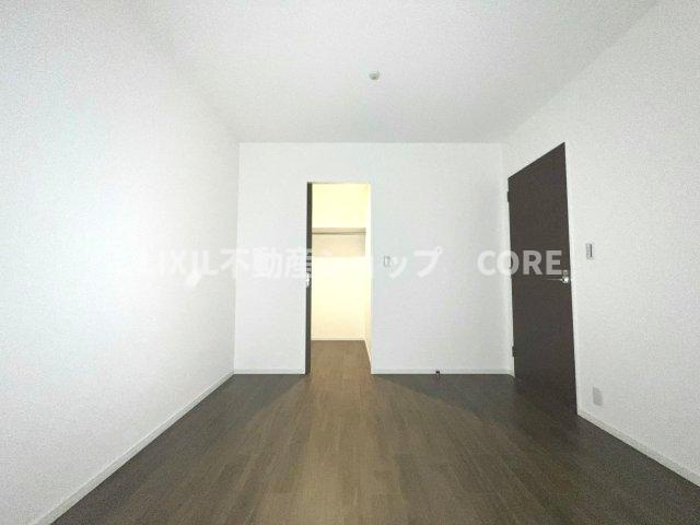 1日の疲れを癒し、心地よく寛げるようゆったりとした広さを確保しています。