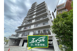 緑地東ロイヤルマンションの外観