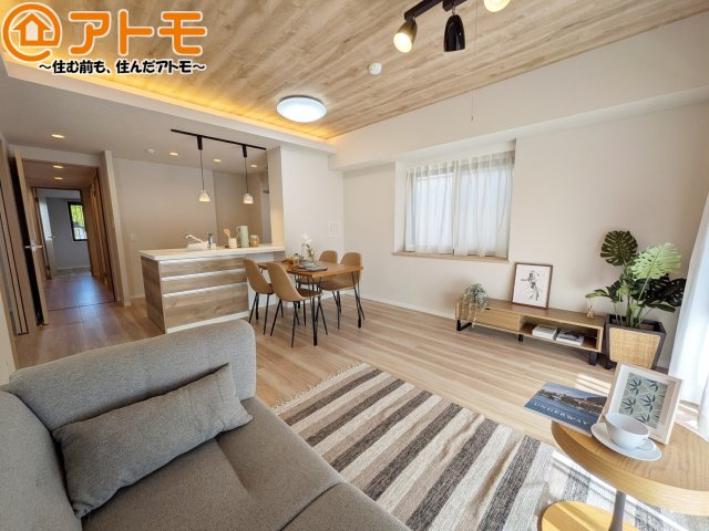家族団らんのイメージは、リビングを思い浮かべませんか？リビングこそ広々としたお部屋が良いですね♪