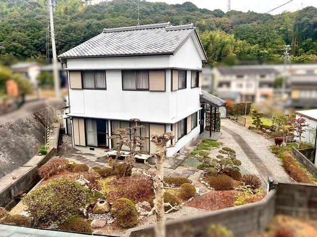 隣家との距離があり、ゆったりと過ごせます。