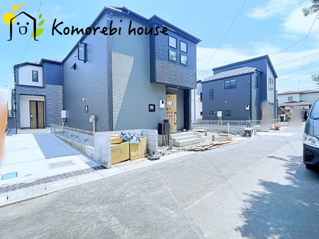 前面道路含む現地写真です