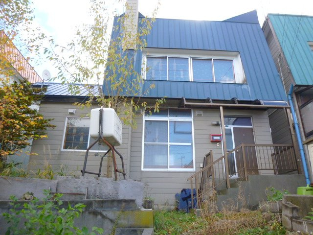 detached 北海道小樽市稲穂３丁目9-1　サンビルスクエア１階