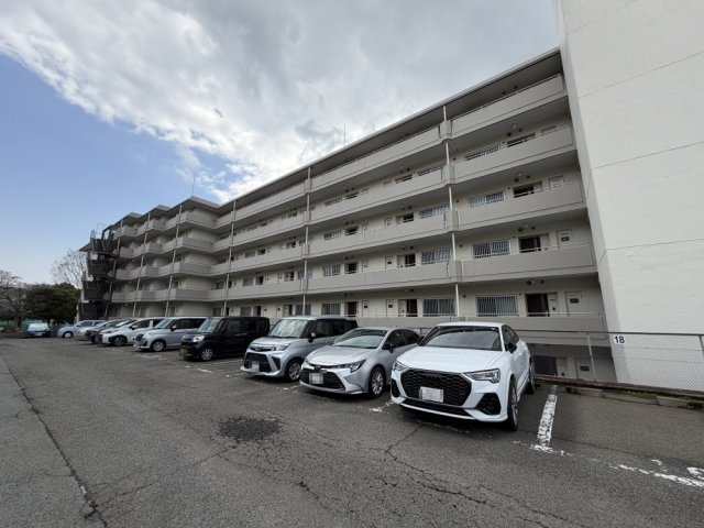 全居室6帖以上でゆとりある間取りです！