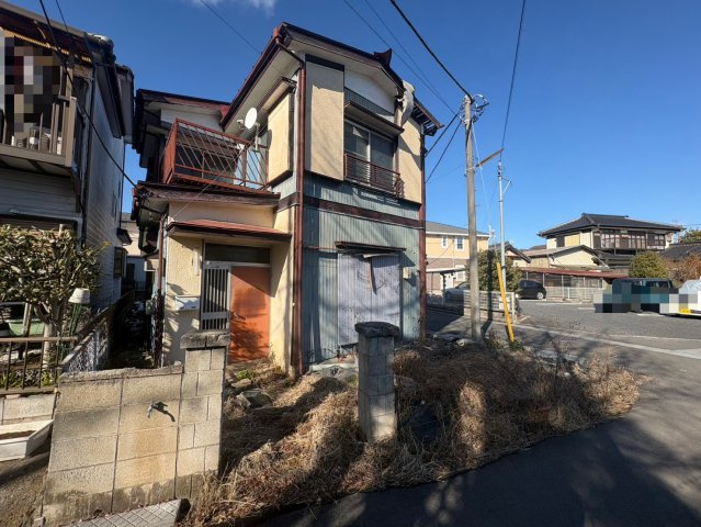 南東角地で陽当り良好！市街化調整区域ですが、どなたでも再建築可能です！当社無料の間取り作成も承ります！荻島小学校まで徒歩約4分(270ｍ)、お子様の通学に安心！お気軽にお問い合わせください！