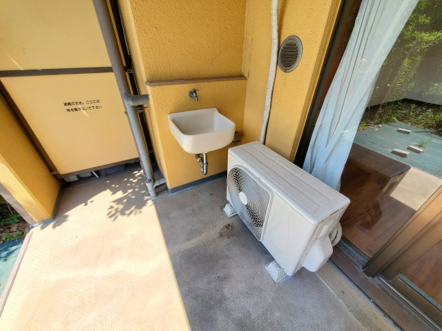 お洗濯にも便利なバルコニー
