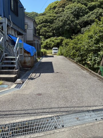 前面道路含む現地写真です☆