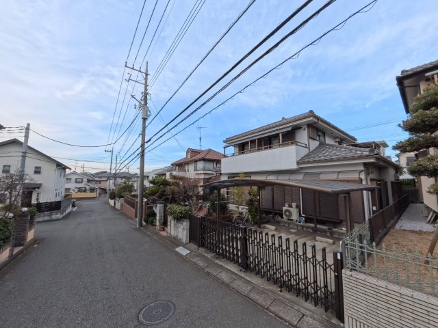前面道路の幅員が約6.0ｍととてもゆとりがあります◎　土地面積も200.01？ととてもゆとりがあります◎