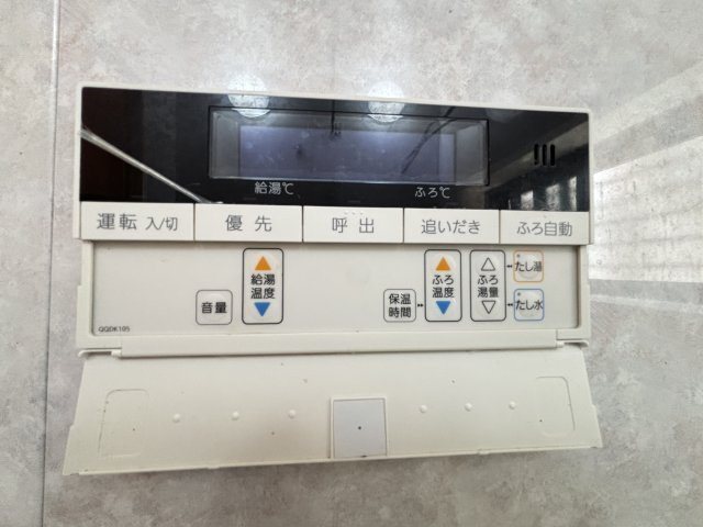 家族が時間差で入浴してもいつでも快適な追い焚き機能付き。