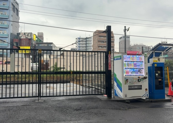 景色重視でお家選ぶをするとスーパーが遠い！学校が遠い！など生活をするうえで利便性で困ることもあります。まず一度現地を見学する際に、周辺の施設などがあるかを確認し、暮らし始めた後のことを想像しましょう。