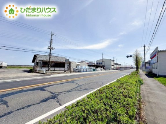 前面道路幅16ｍ☆車の出入りもラクラクできます