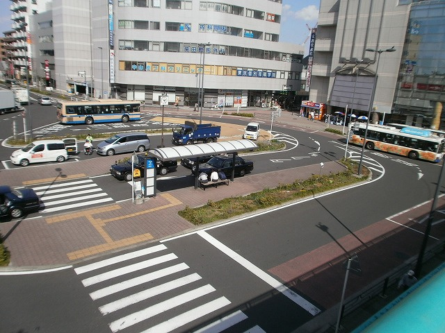 中山駅北口側