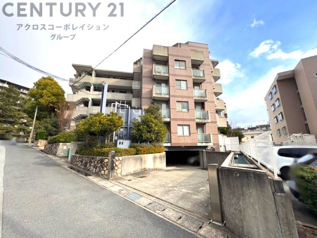 外観：328000690111