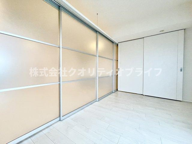 ガラスのおしゃれな扉